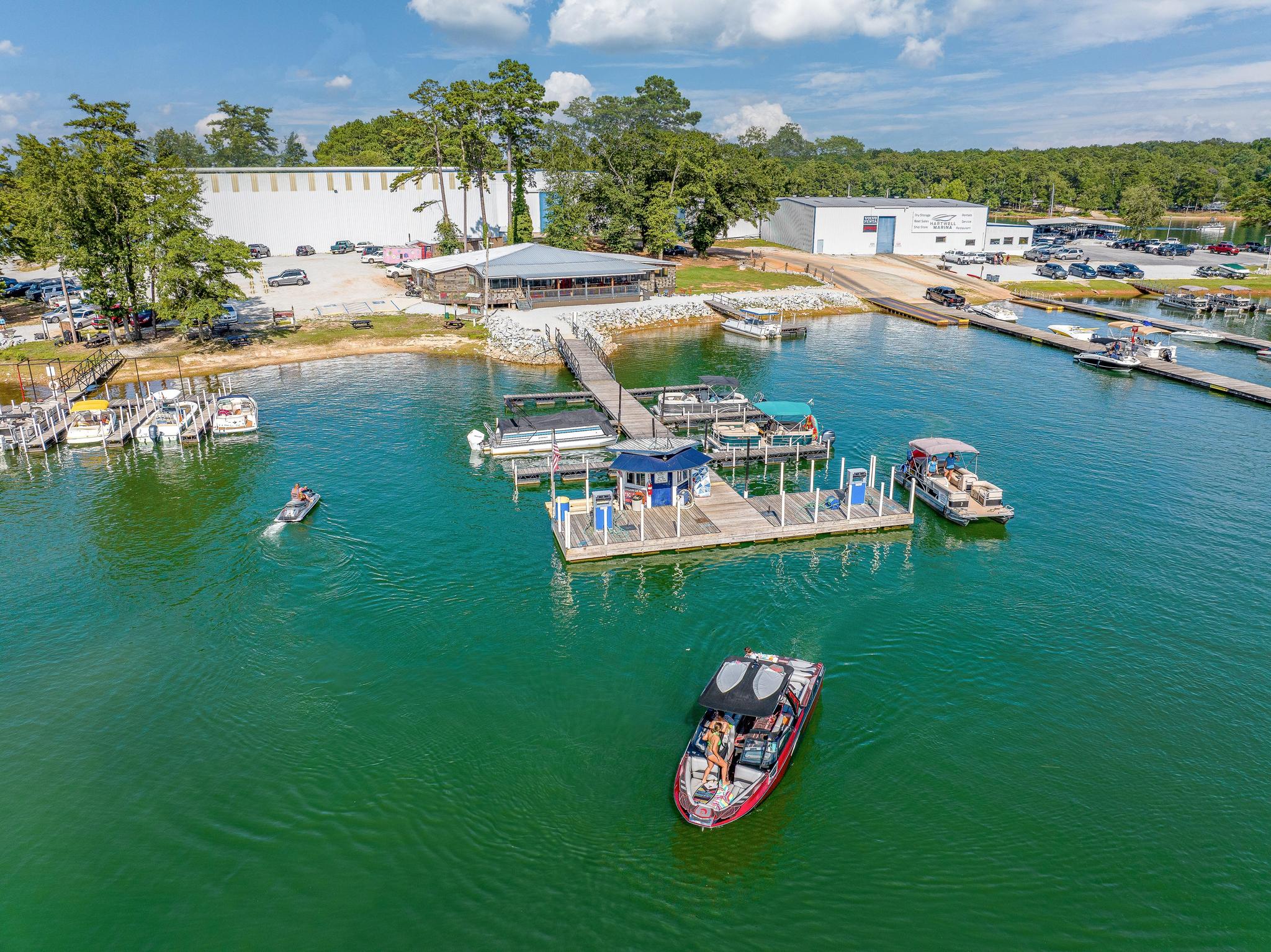 Aerial view of Sun Life Lake Hartwell Marina amenities on Lake Hartwell