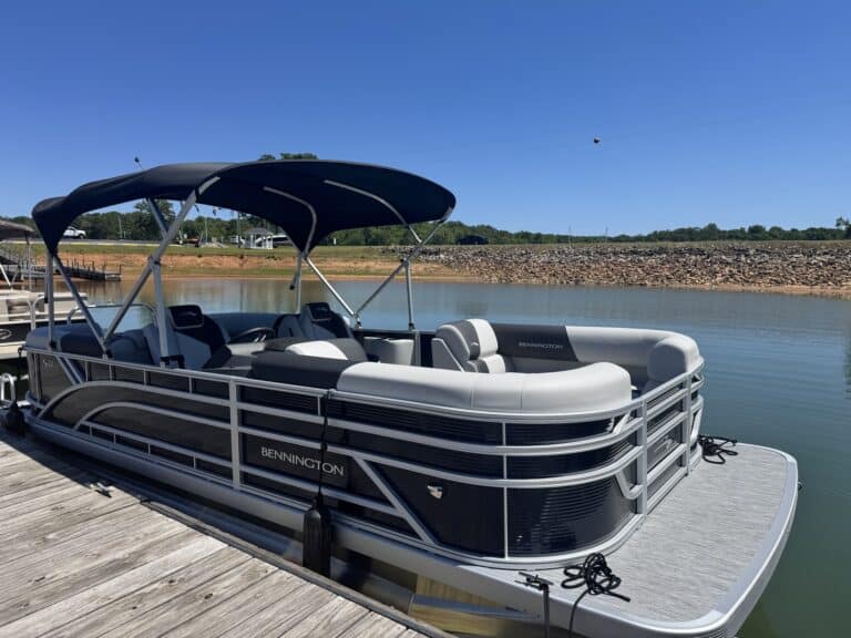 Bennington Tritoon